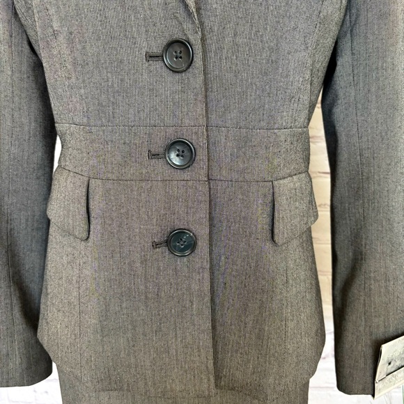 BANANA REPUBLIC 2-Piece Pencil Skirt & Blazer Suit--6P - Picture 4 of 16